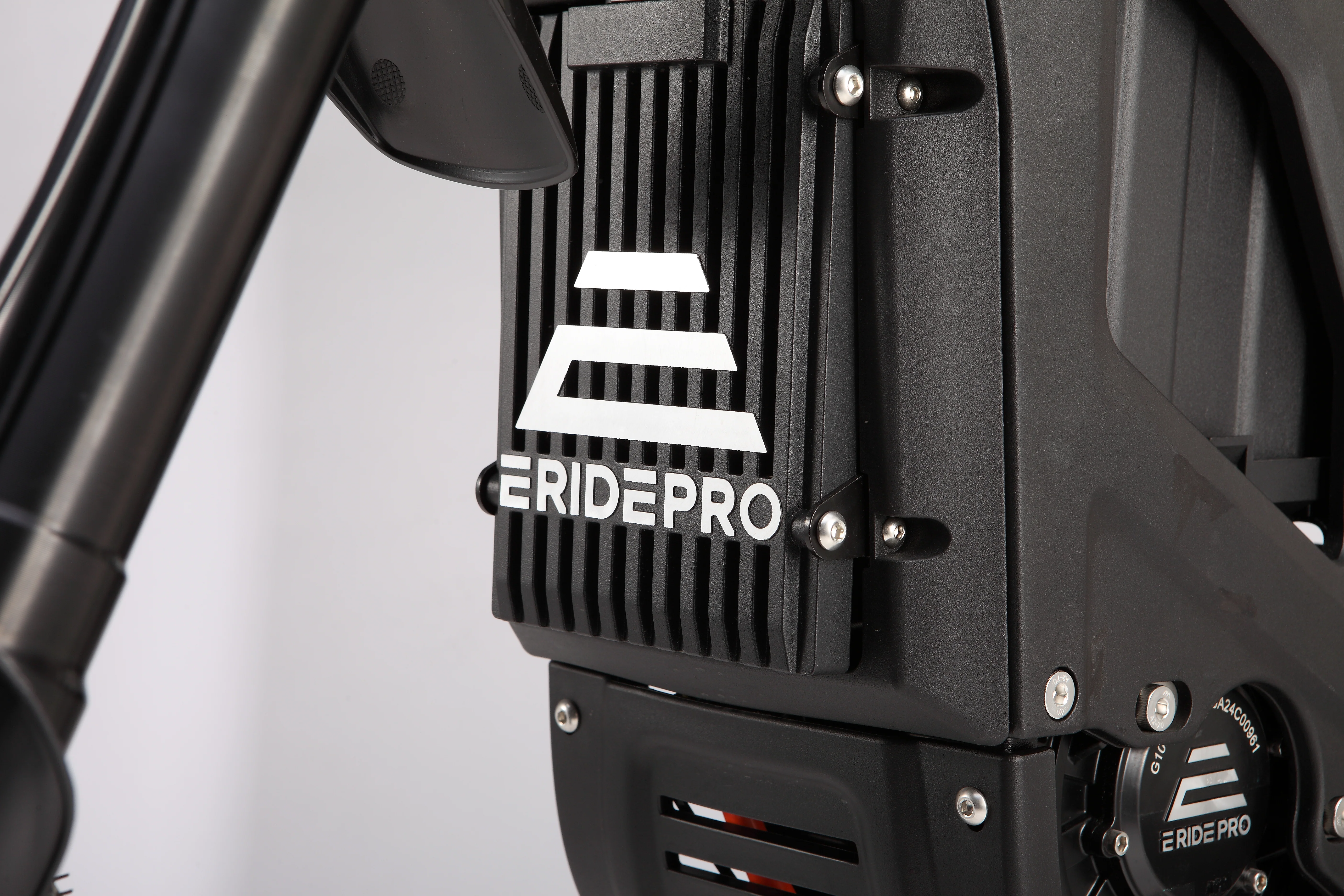 E RIDE PRO MINI - The Perfect Balance of Power and Control - Image 3