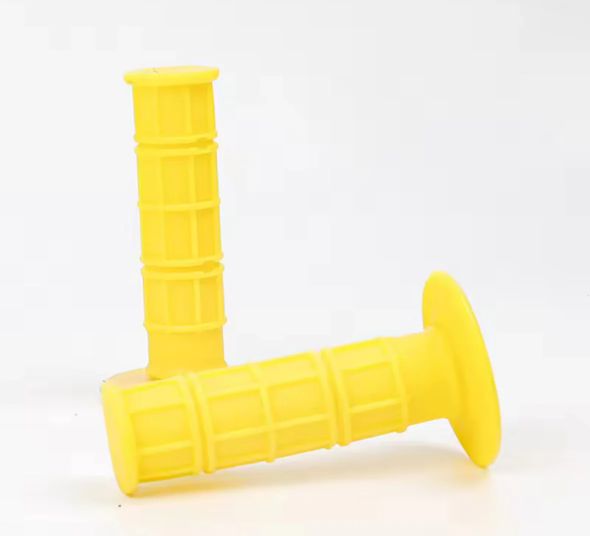 Grips - Image 13