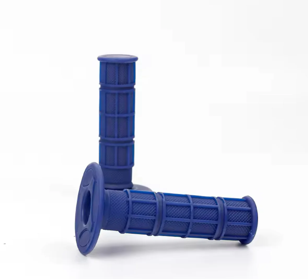 Grips - Image 4