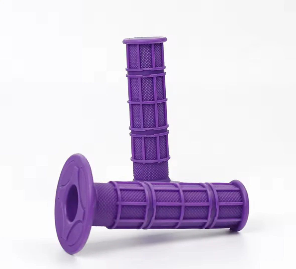Grips - Image 5