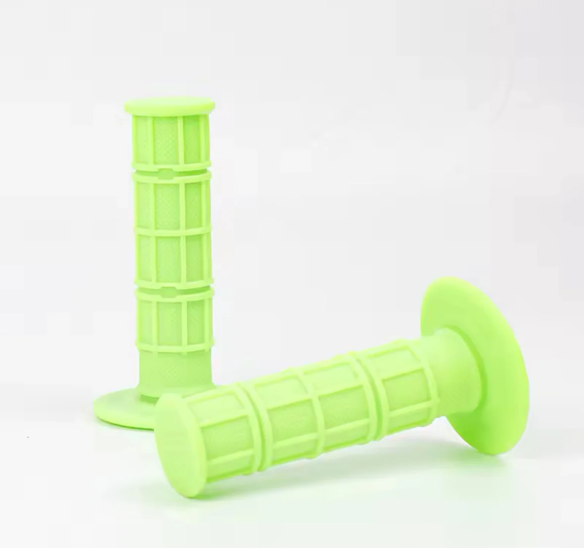 Grips - Image 8